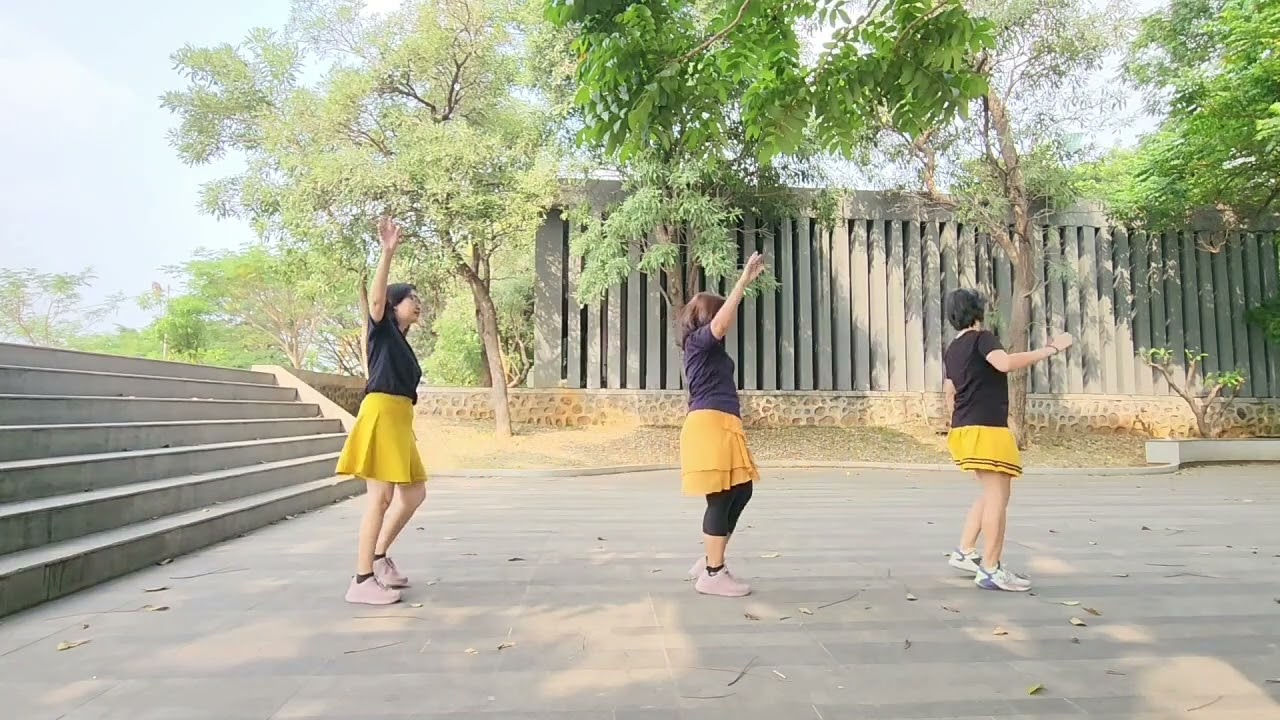 Whoohoo Living on a Prayer - Line Dance Demo by MaqEmak LD