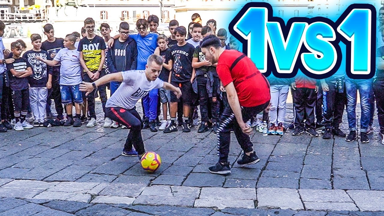 ⚽ 1 vs 1! SE VINCI TI REGALO 5 EURO! (Napoli) 💵