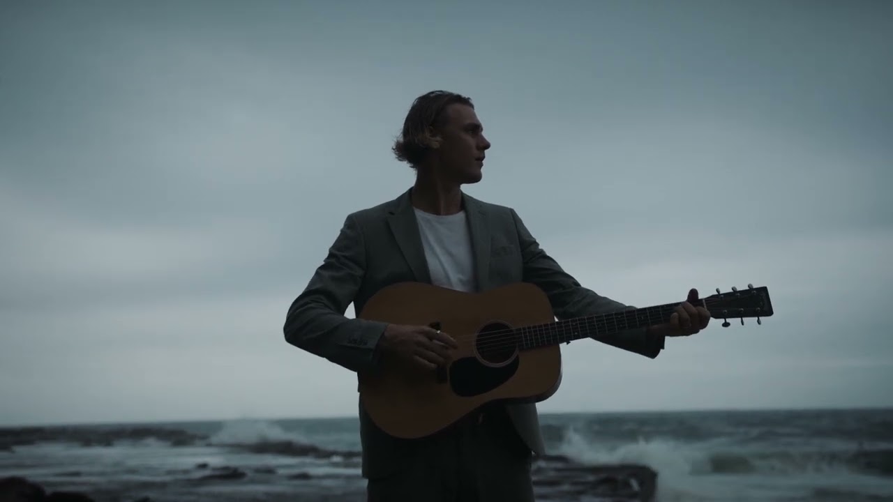 Hein Cooper - Submarine (Official Music Video)