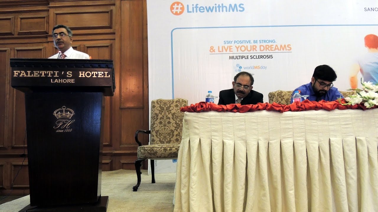 Prof. Ather Javed explaining what is MS at the MS Awareness Seminar 2017