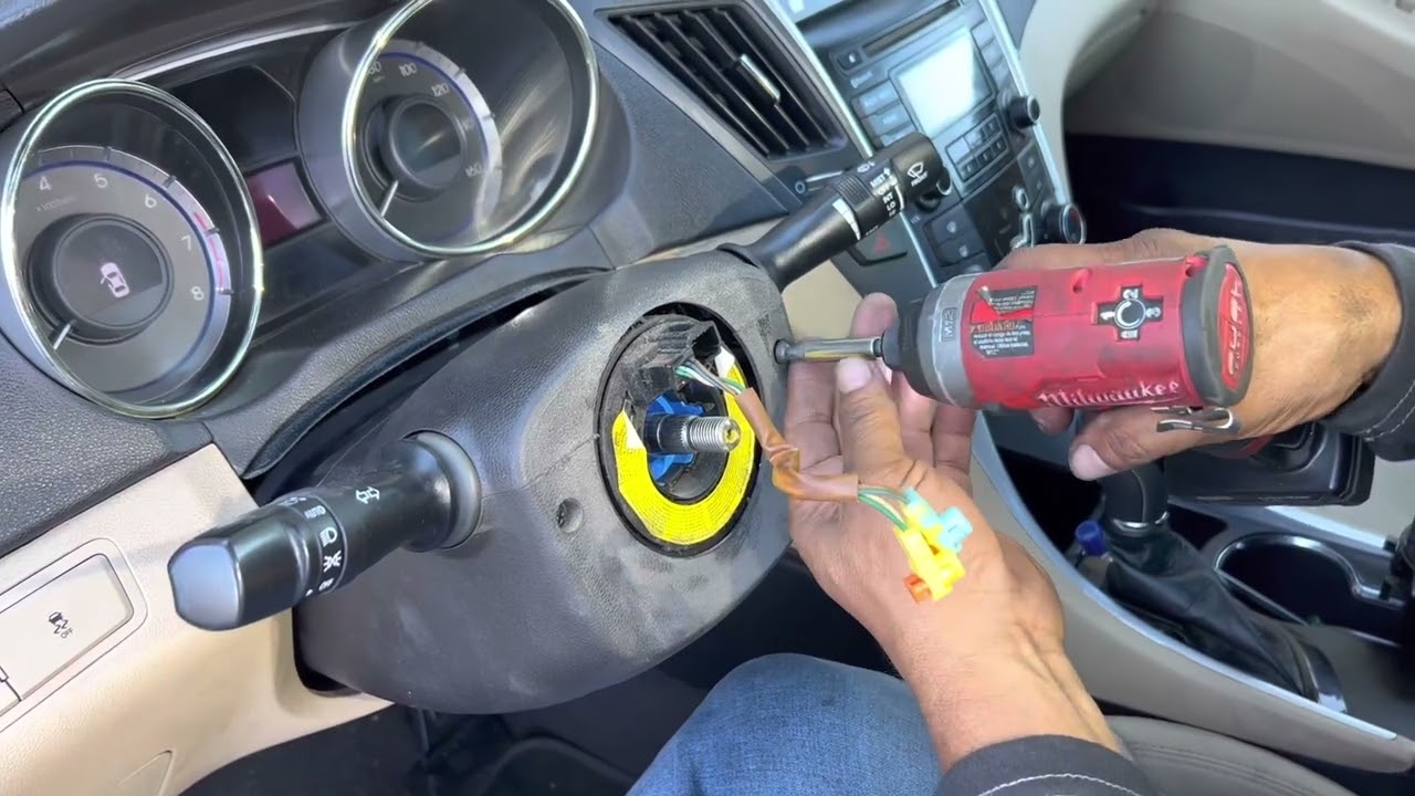 Code B1346 and B1481 driver air bag resistance too high 2012 Hyundai Sonata