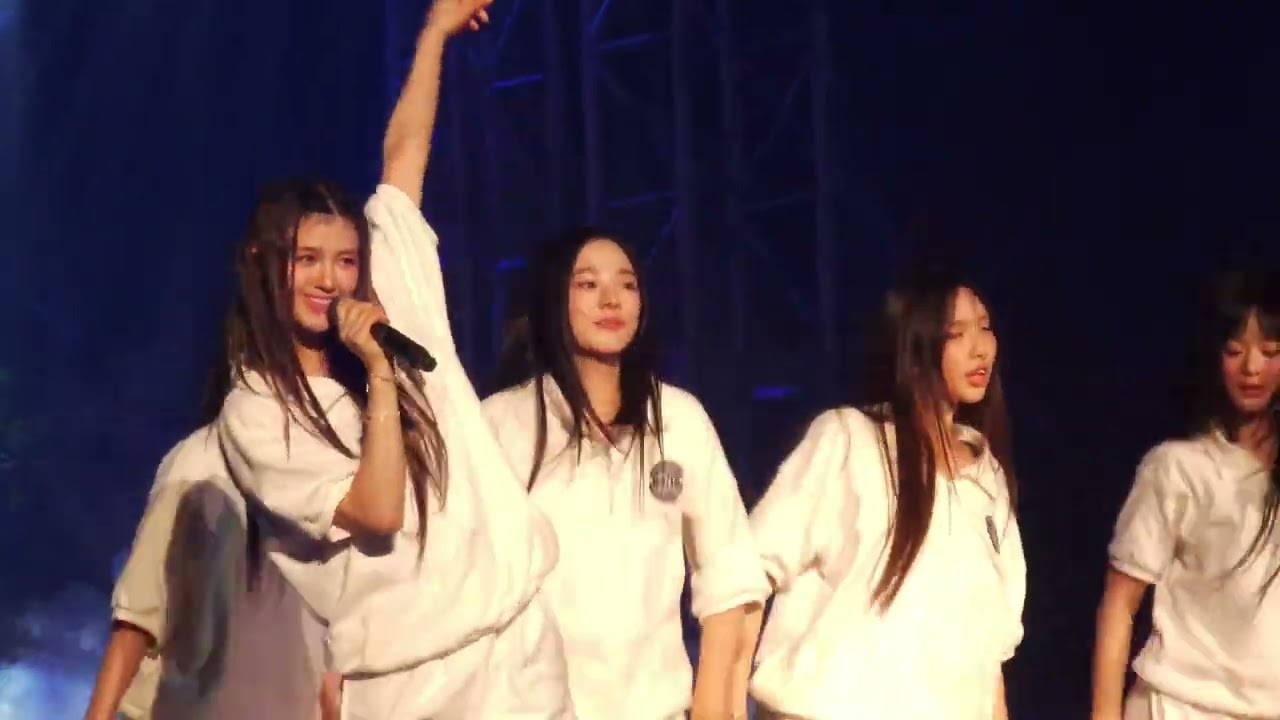 뉴진스 - Ditto  [230701 NewJeans 1st 버니즈 캠프 팬미팅]