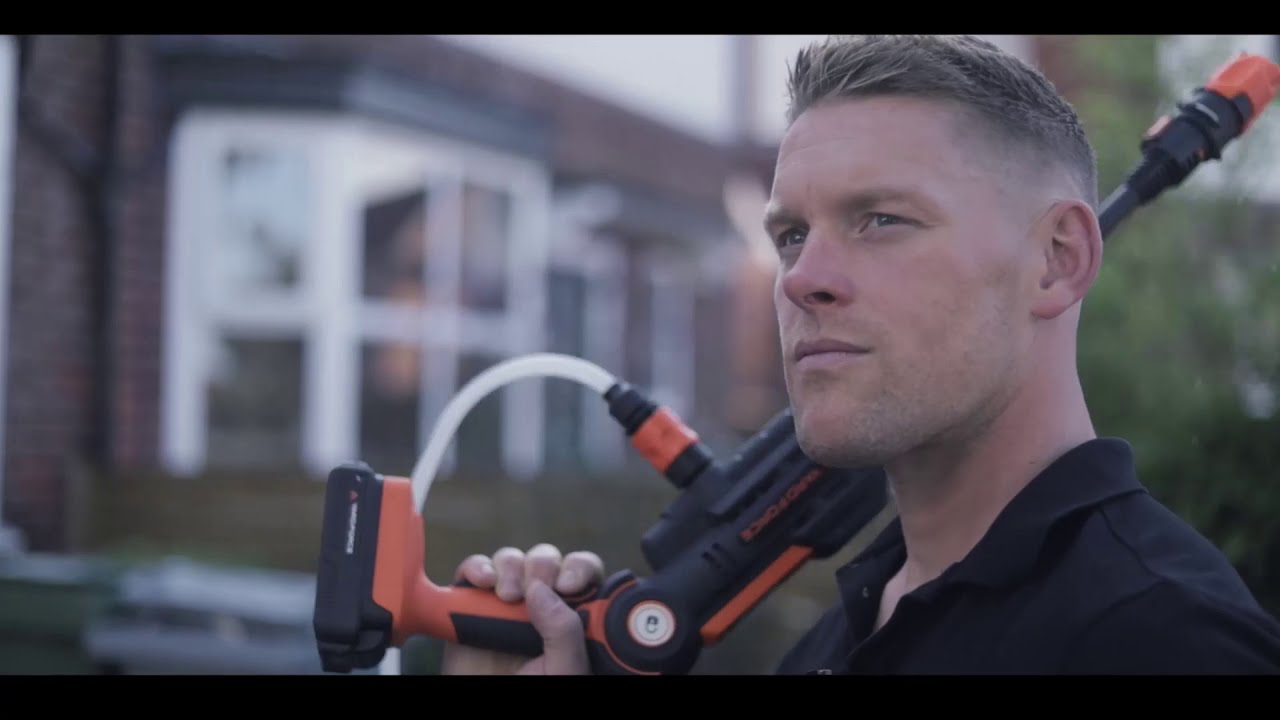 Yard Force - AquaJet-Man Featuring the Aquajet Cordless Pressure Cleaner (UK)