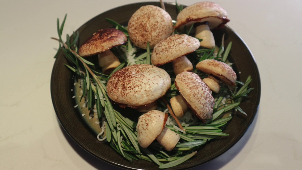 Mushroom Meringue Cookies