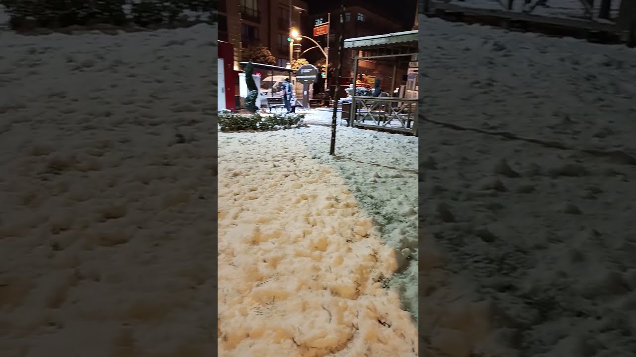 Istanbul snow video recorded on February 2022 | Heavy snowfall in Istanbul Turkey | kar yağışı
