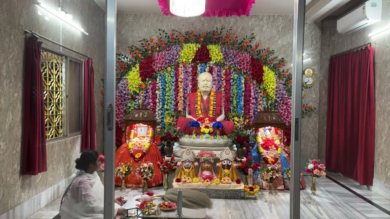সন্ধ্যারতি ও আরাত্রিক ভজন সরাসরি সম্প্রচার রামকৃষ্ণ আশ্রম ঠাকুরবাড়ী, মেদিনীপুর থেকে।