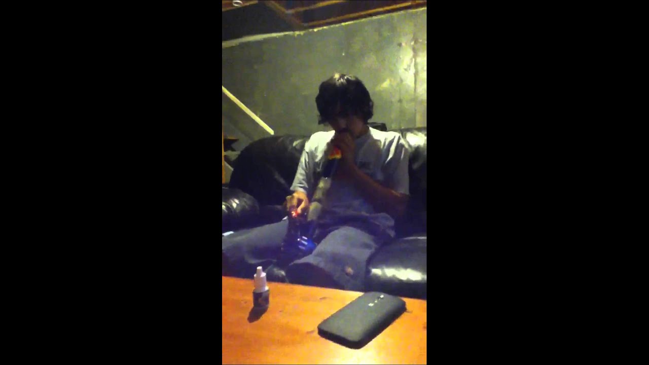.4 bong toke