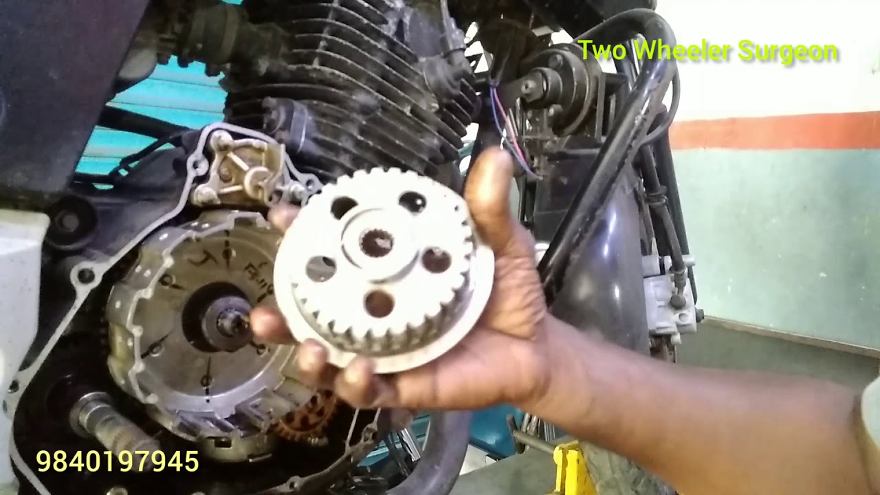 ⬆Pulsar 150 DTS-i UG4 | How to remove clutch with proper equipments.