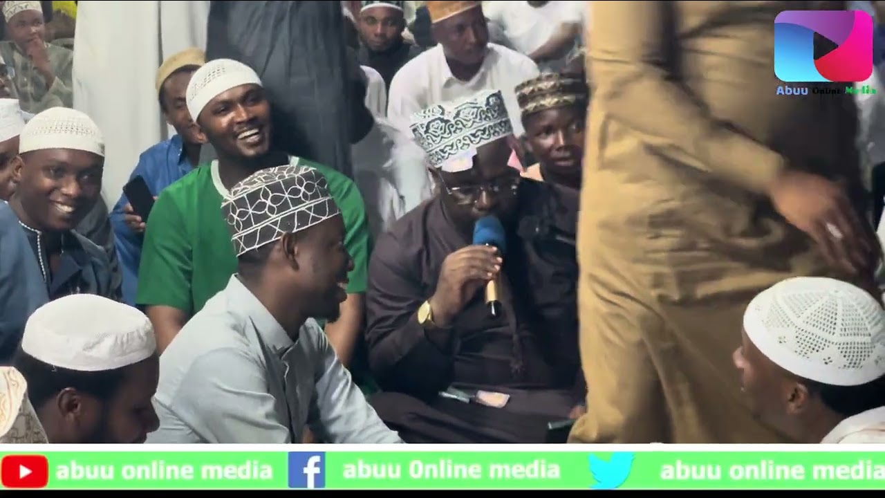 MADRASAT JUMUIYA WAKIWA NA SHEIKH OMAR BAGO WAKIIMBA BAYAT KALI SANA 