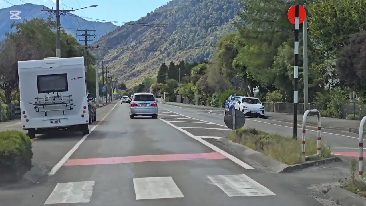 Driving Through Murchison | A Charming Small Town in New Zealand