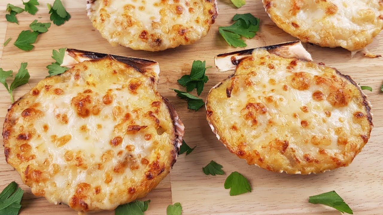 VIEIRAS RELLENAS GRATINADAS (Merluza, gambas y vieiras)
