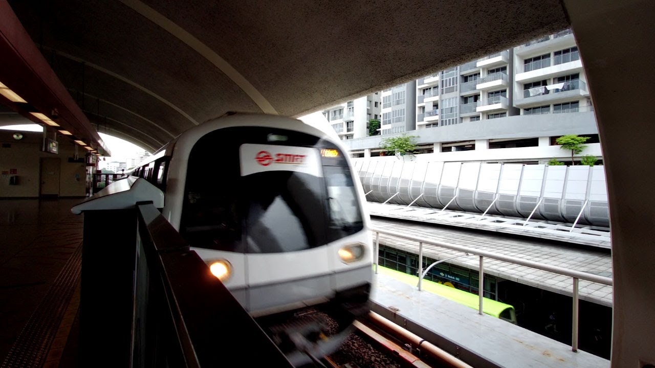 Singapore MRT ride from Bedok to Eunos train station