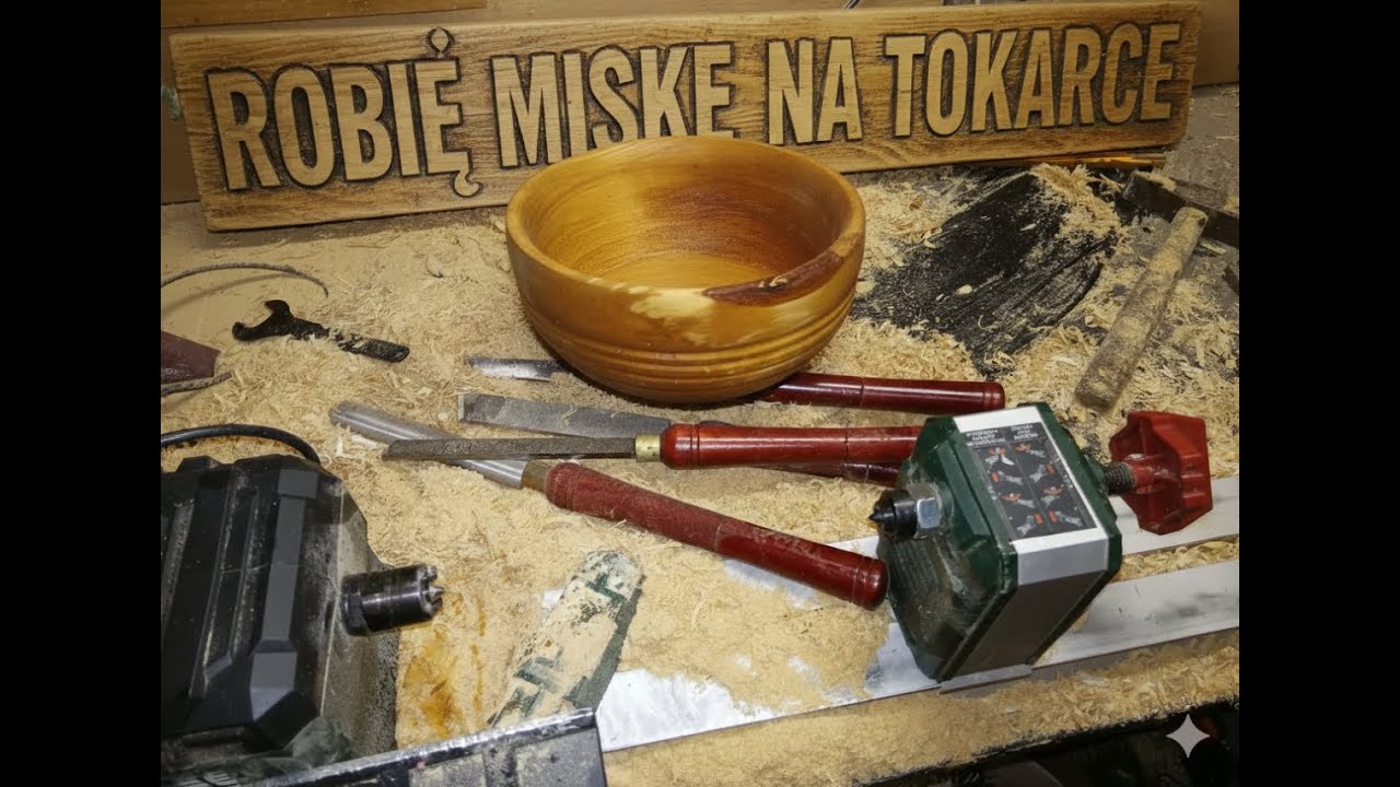 Miska na tokarce