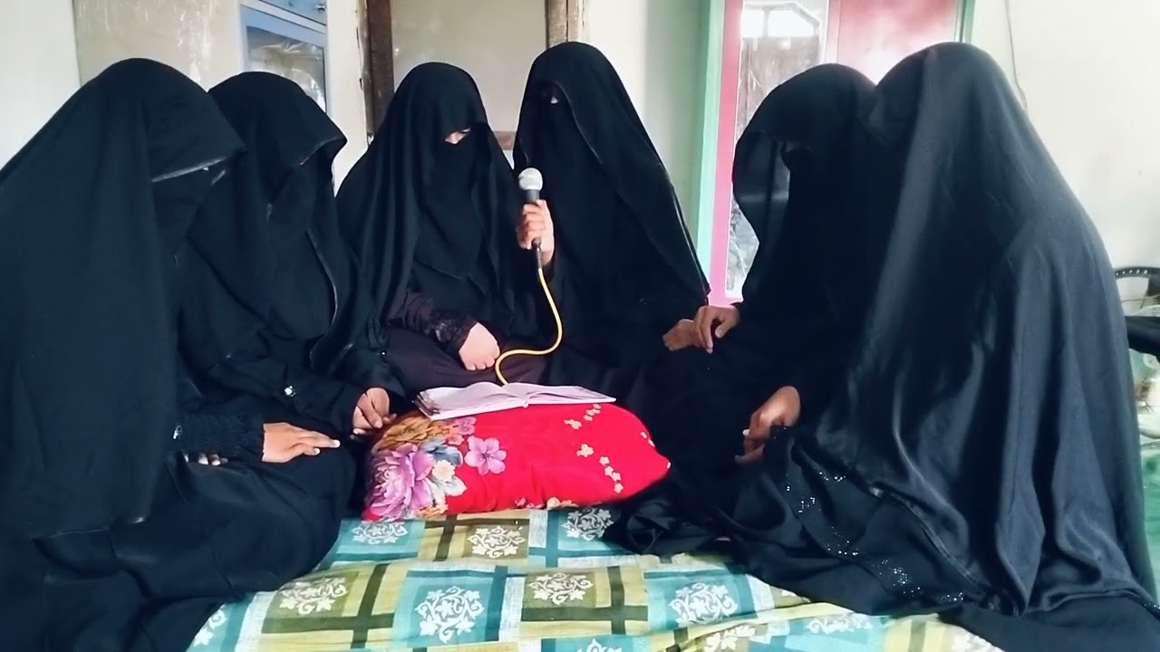Ya nabi mujh pe bhi ek nigahe Karam Tujh ko bheja gaya hai Karam keliye 