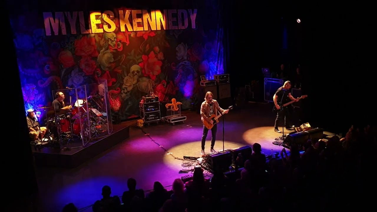 Myles Kennedy - A Thousand Words (live @ Zwolle)