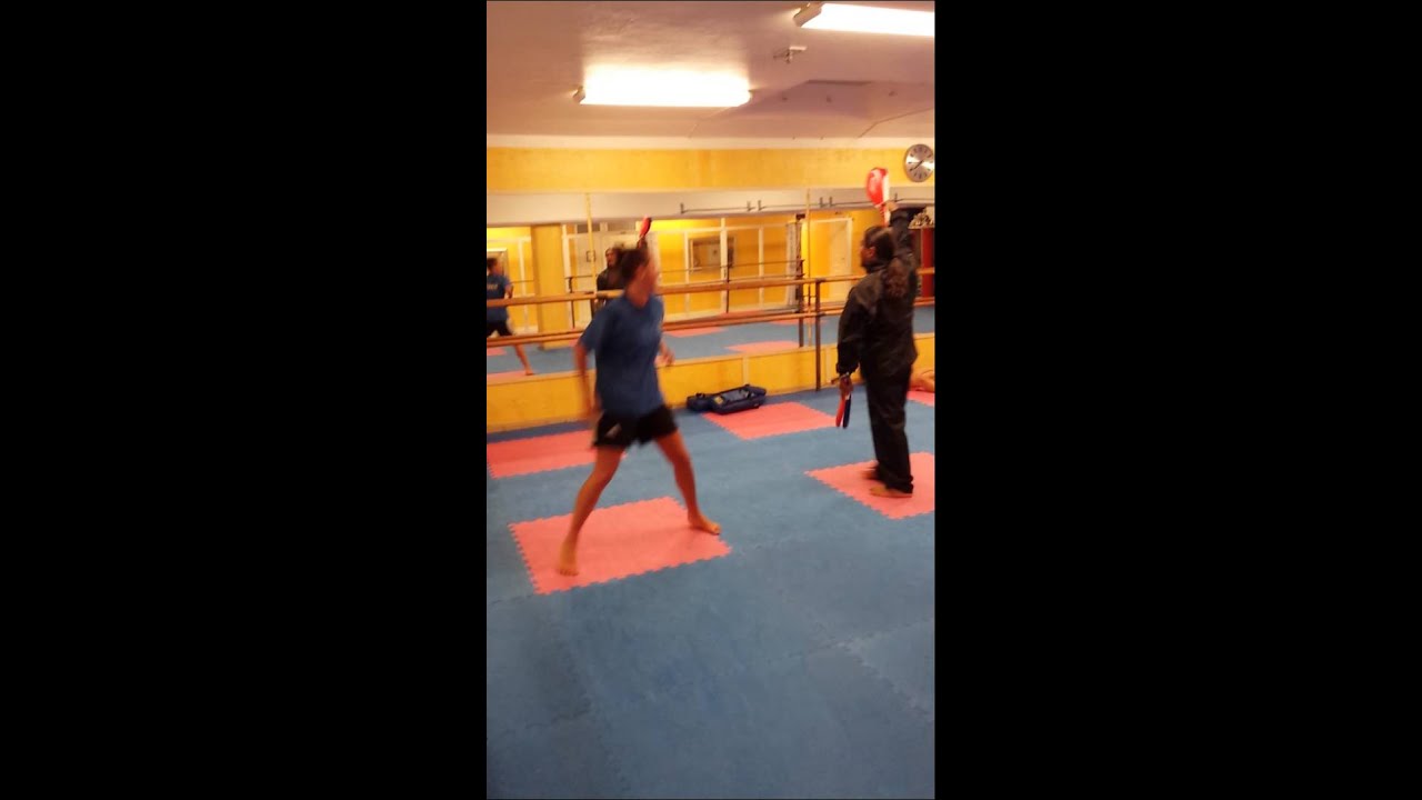 Emelie vs Chago