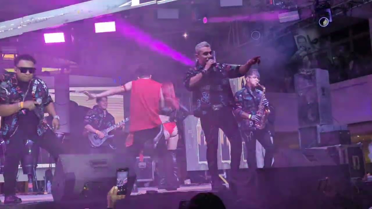 Así inicio Los Telez - Mi obsesión/rayado/solo esperar/ojos negros/yo soy tu maestro en vivo Country