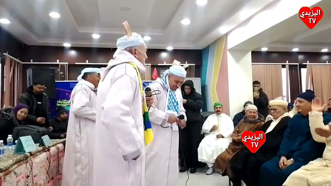 قصيدة رائعة من انشادن ايموزار كندر   بمناسبة سنة أمازيغي 2976 في مدينة في مدينة افران  