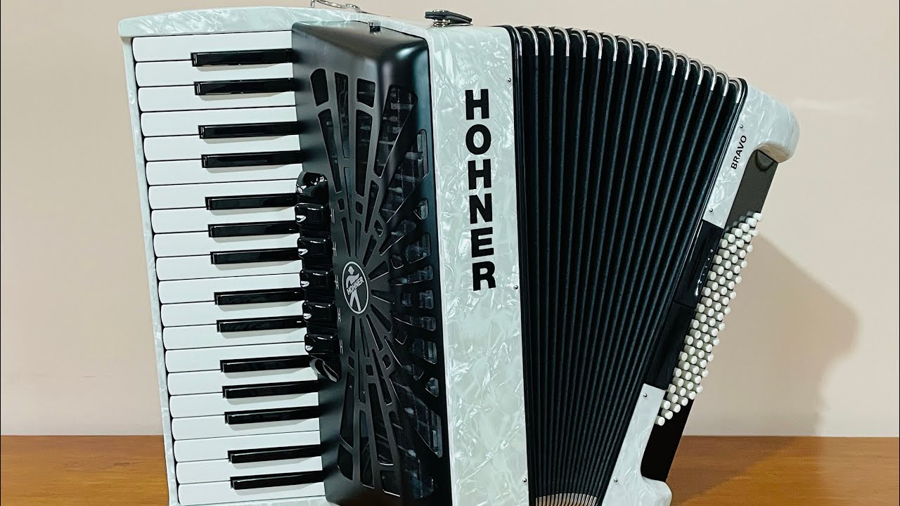 Acordeón Hohner Bravo III 72 Blanco | Hohner Reviews 003