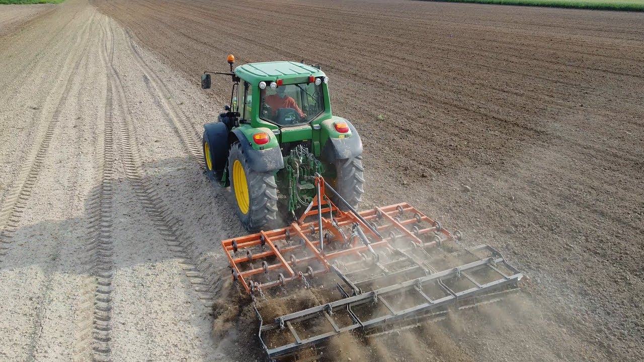 Field preparation for Sunflowers sowing - John Deere 6630p