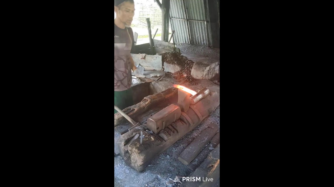 Bennyforge  sedang live sekarang!