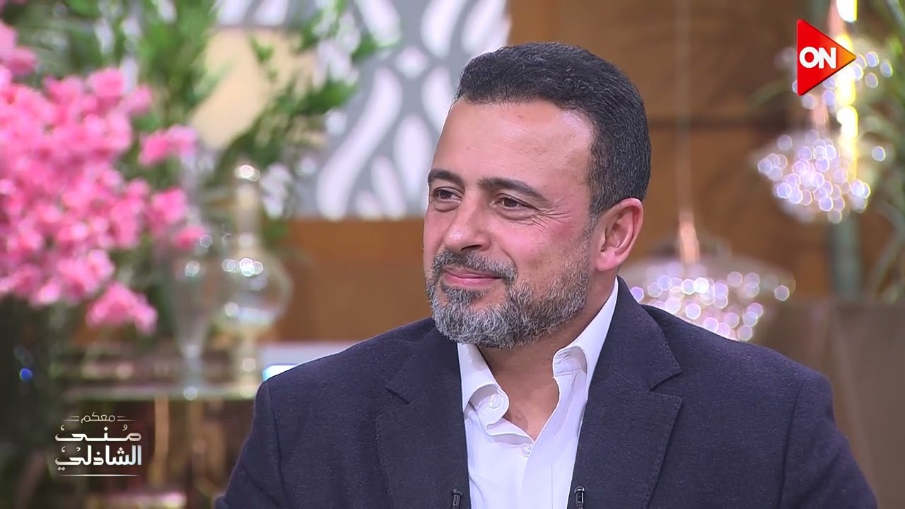 قالوا ازاي مصطفى حسني بيعمل اغاني في برنامجه ؟