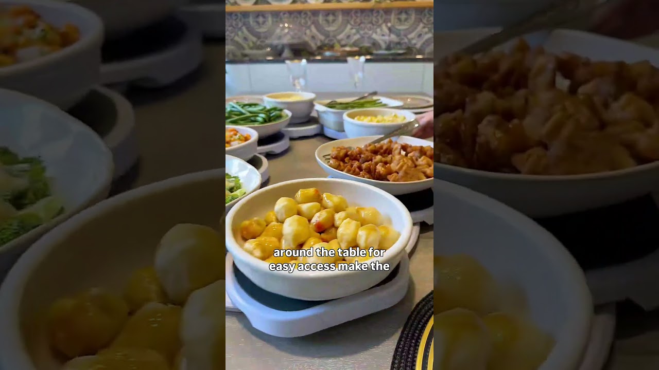 Expandable Lazy Susan makes meals easier and more fun 🍽️  #Shorts #KitchenHacks #Home finds