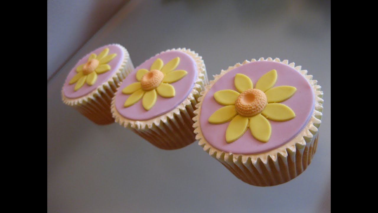 How to Make Easter Cupcakes (3) - Sunflower Cupcakes
