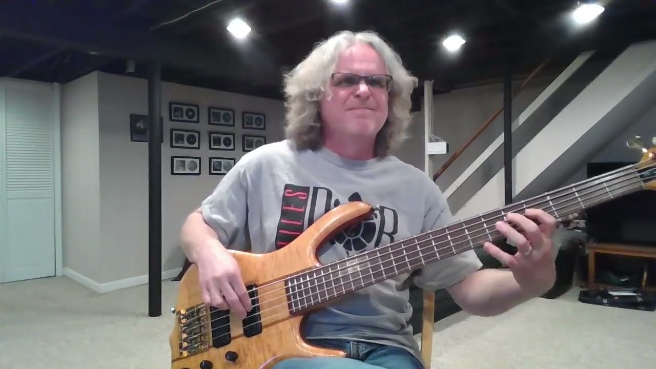 T I L E S - Static (Bass guitar playthrough)