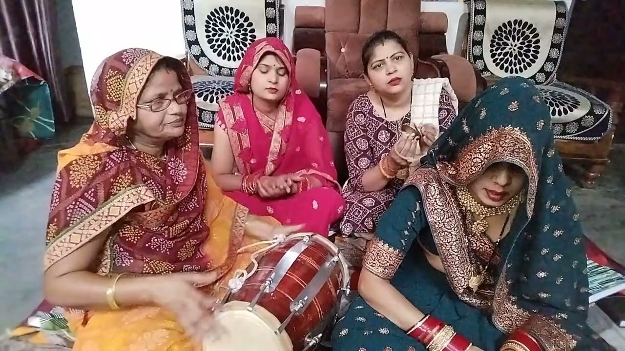 #न्यू दुल्हन ने यूट्यूब पर पहली बार गाया, गाना छूटा घर द्वार बाबुल का उसी की याद आती है