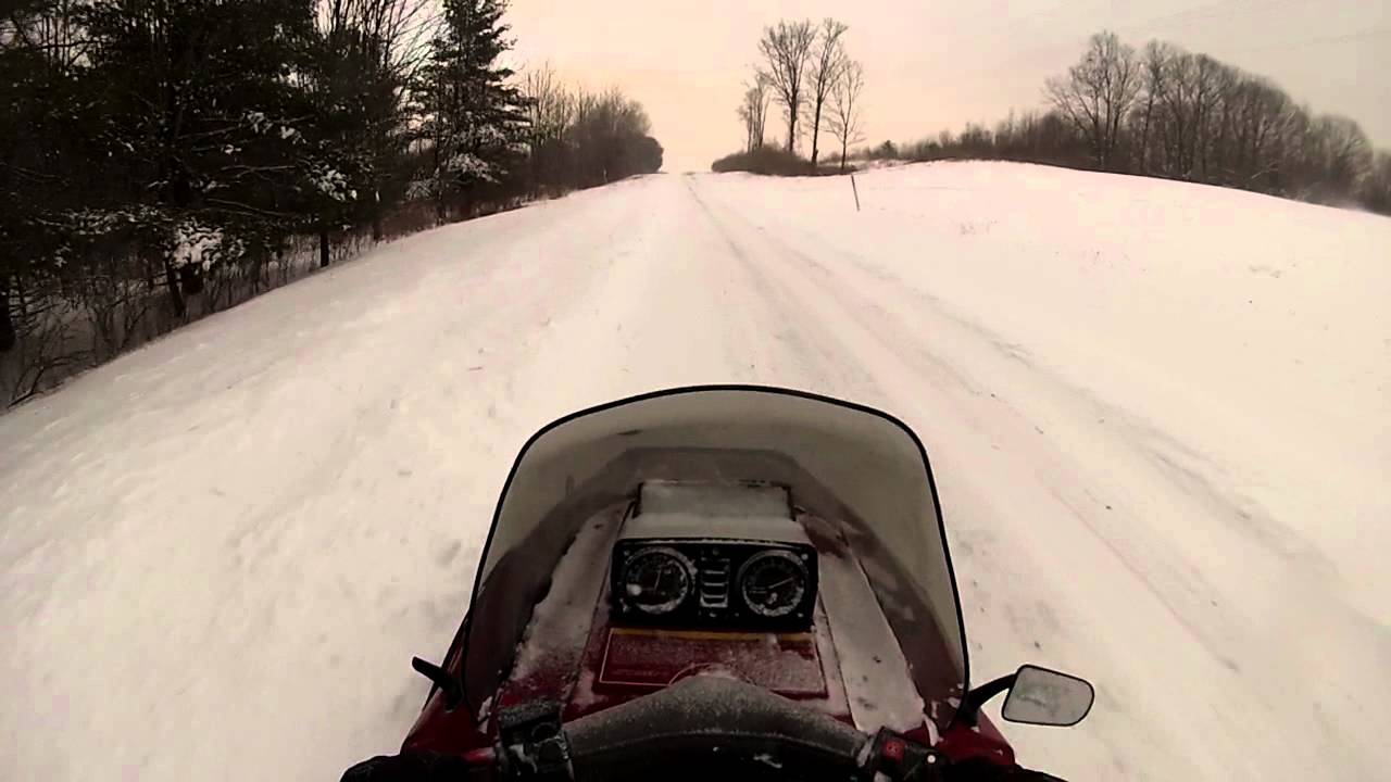1994 Polaris Indy 440 SnowMobile Run