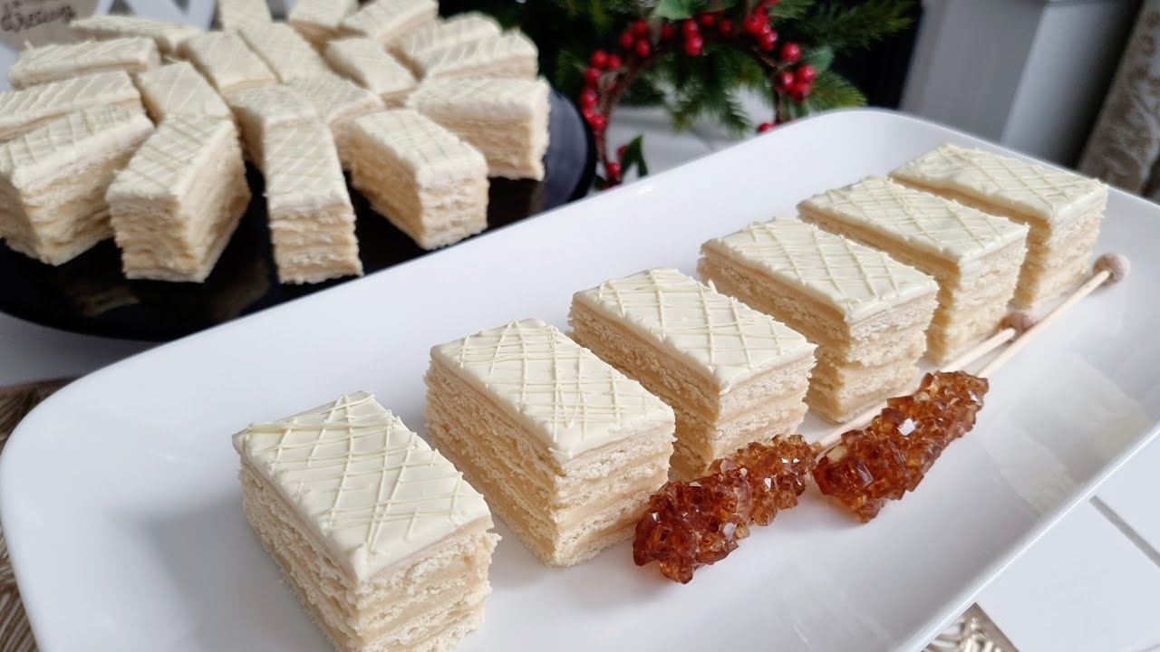 Prăjitură cu foi fragede și cremă de caramel - un deliciu suprem | Pasiune & Savoare