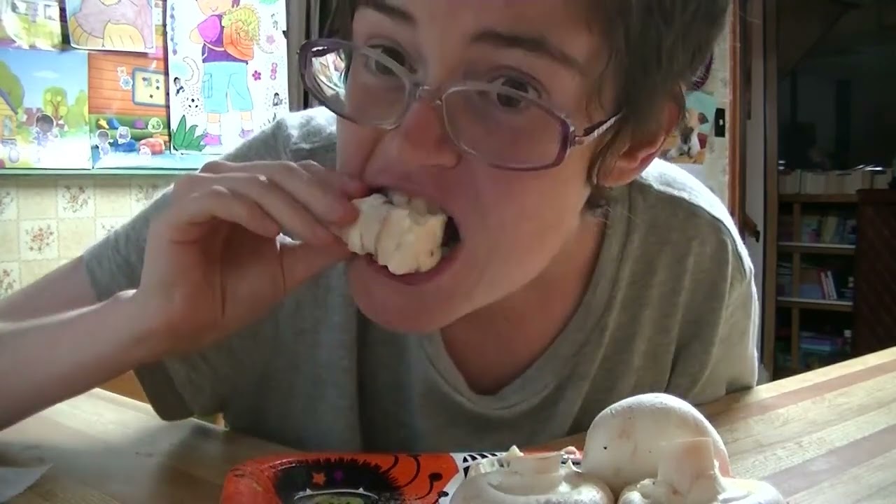 {ASMR} Mushrooms/Roasted Garlic with Dip (whispering)