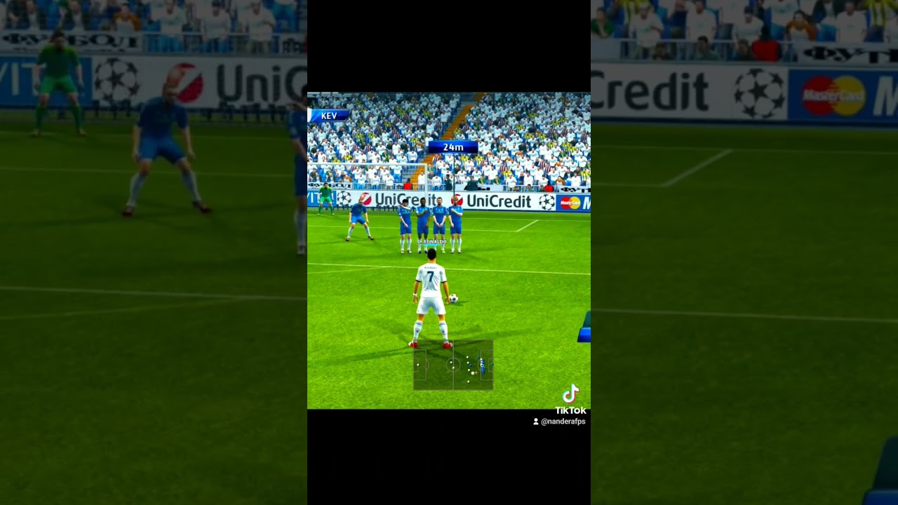 CR7 ainda &eacute;s apel&atilde;o no PES 2013🔥😂. #gols #cr7 #pes2013