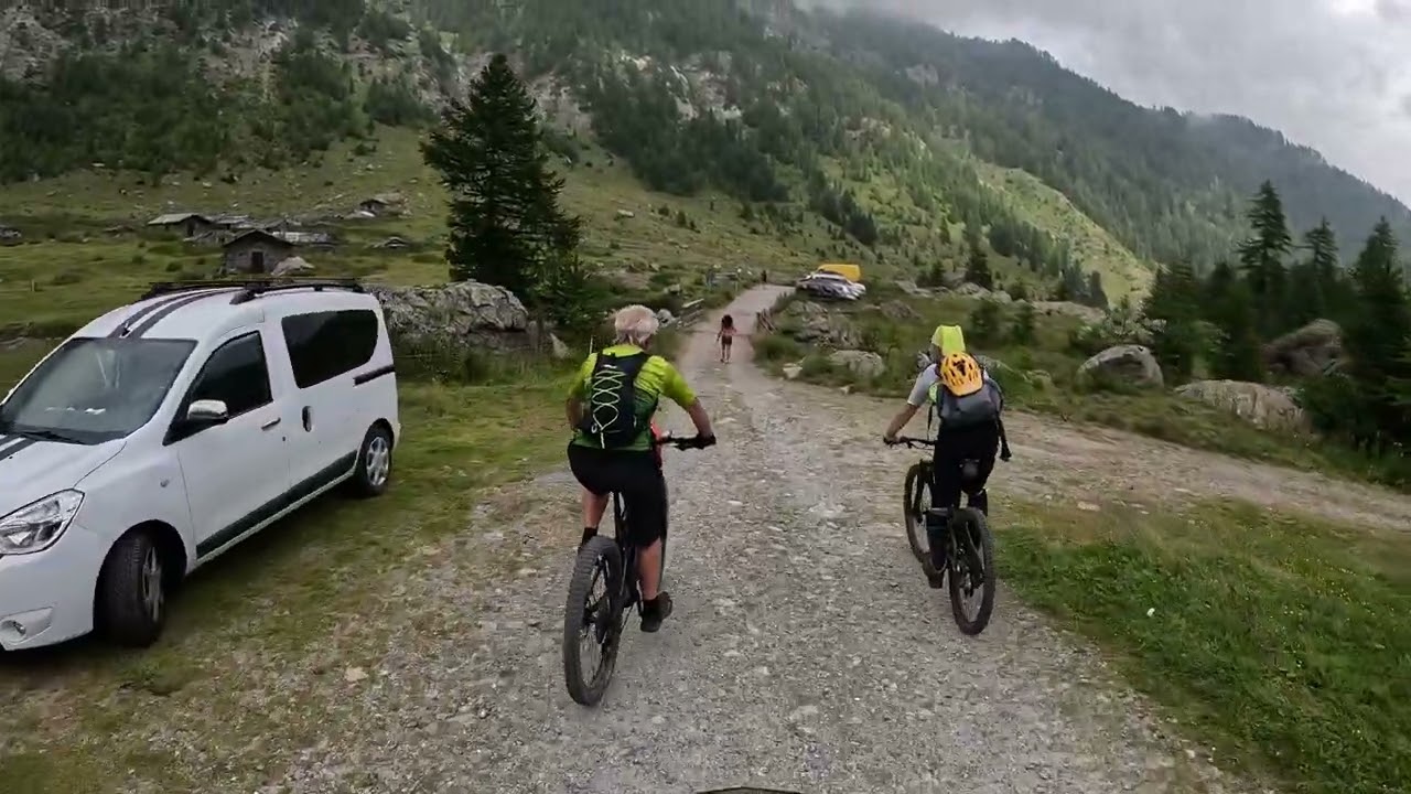 Giro 3 Rifugi in Val Pellice. Barbara, Barant, Jervis.