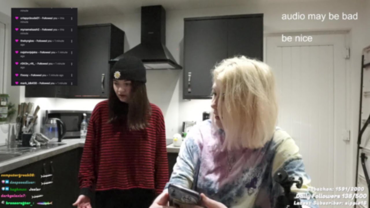 Aimsey Vods - COOKING STREAM BUT IM IN TUBBOS KITCHEN! [3/8/2023]