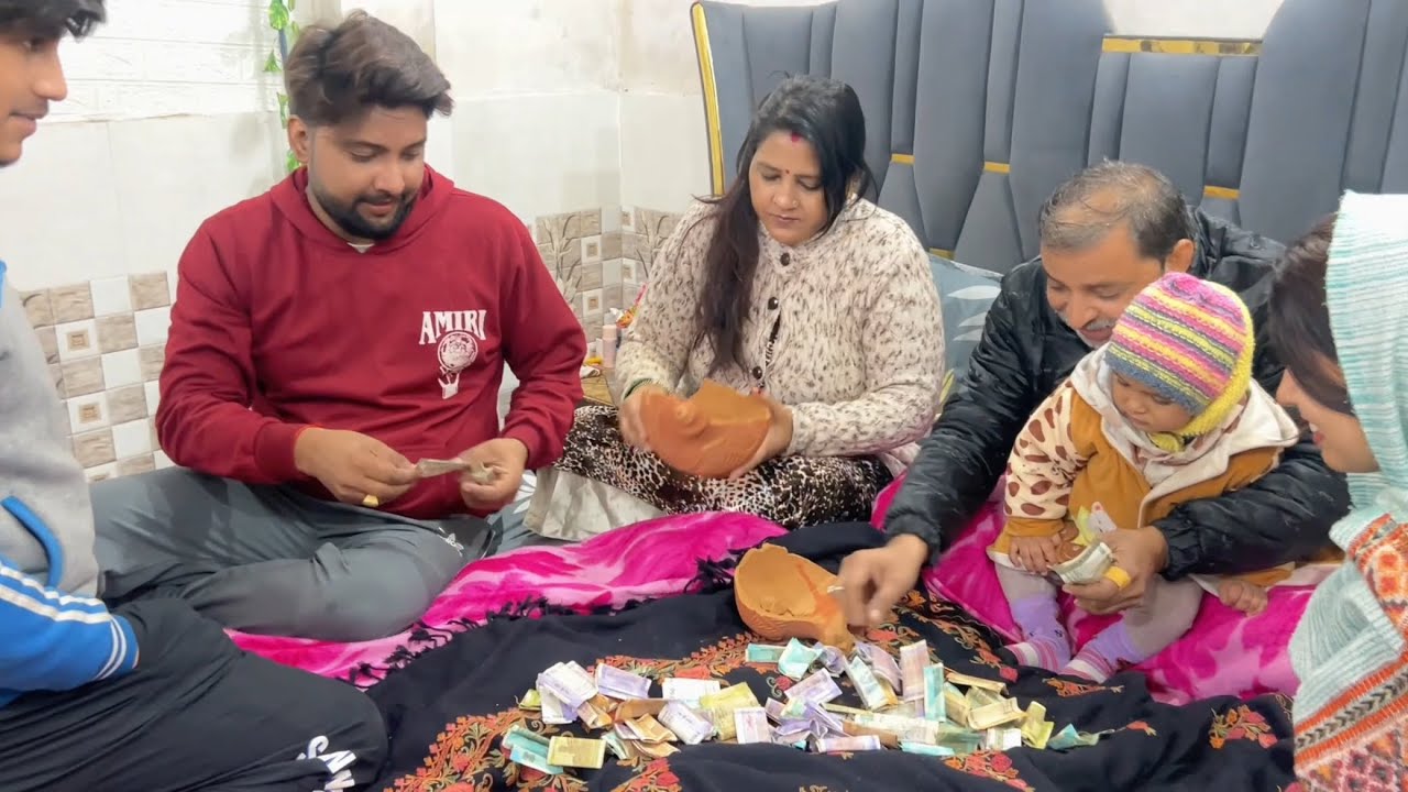 Samrat के पेसो की गुल्क थोड़ी दी 😱| गुल्क में इतने सारे पैसे निकले 😁