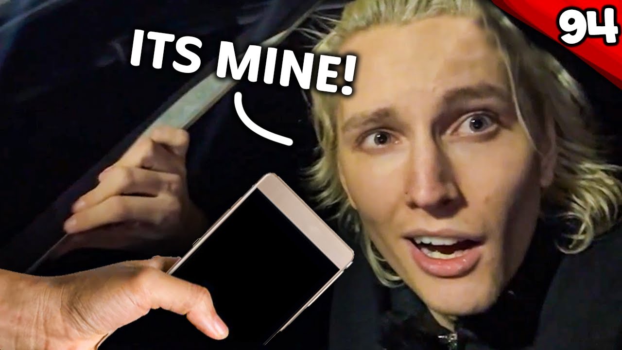 Velcuz got His Phone Stolen on Stream! | Bro tried to Run 💀