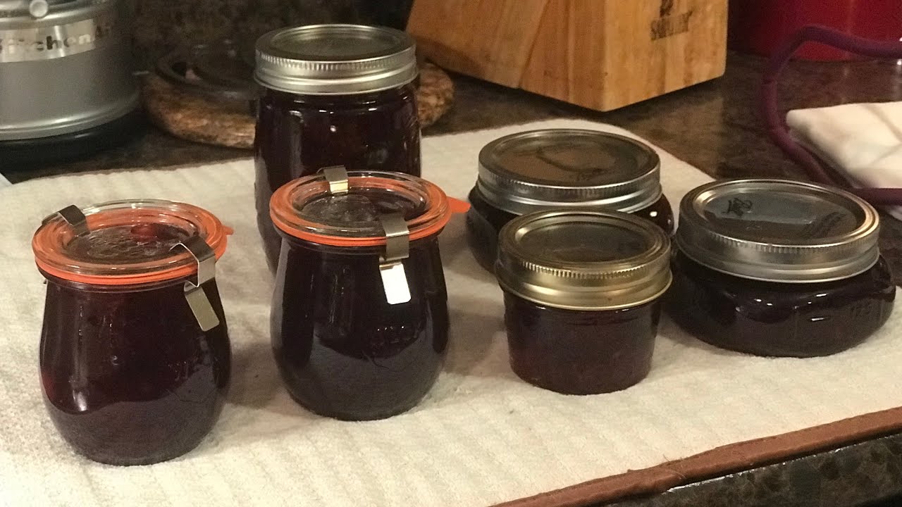 Консервирование: желе из клюквы и перца халапеньо в банках Weck Jelly Jars