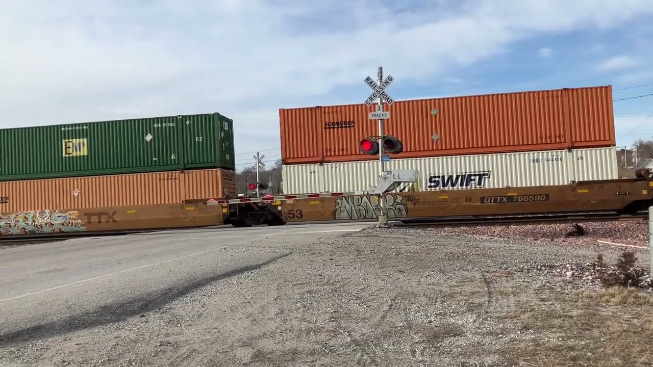 UP 7911 Intermodal Z-Train w/ Auto-rack Cars and SD70AH-T4 E, S. 6th St. RR Xing, Missouri Valley IA