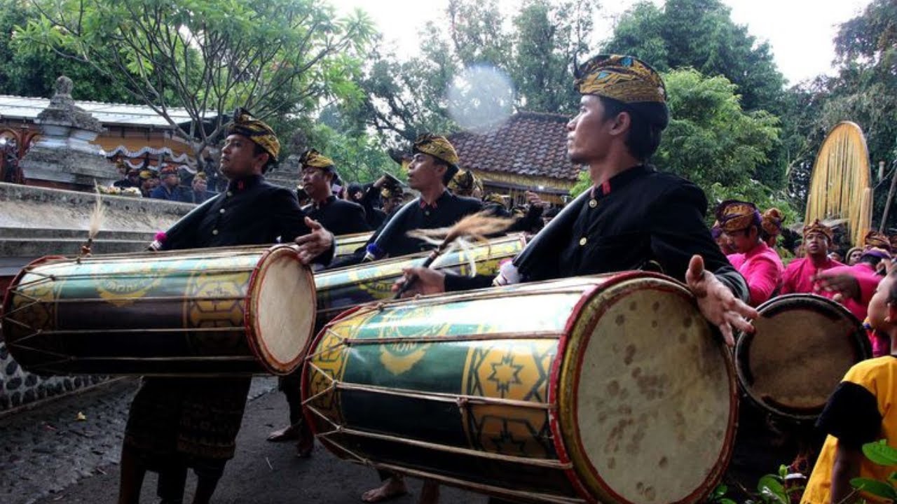GENDANG BELEQ SELAPARANG - NYONGKOLAN LALU TULUS (PART 1)