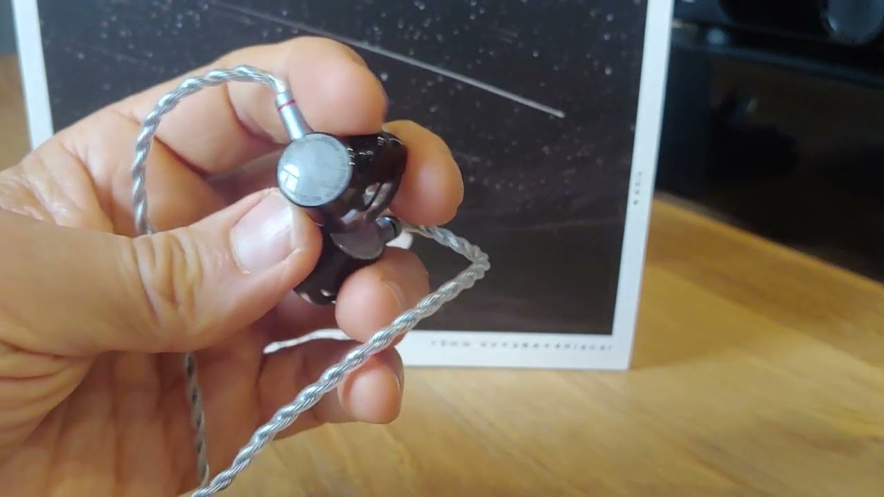 Гибридные наушники с планарными излучателями Moondrop Meteor - как звучат?