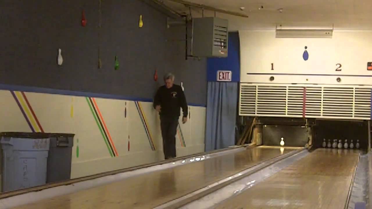 Me vs. Bowler4ever at Collins Bowladrome in North Billerica, MA (From 1/20/11) Part 2
