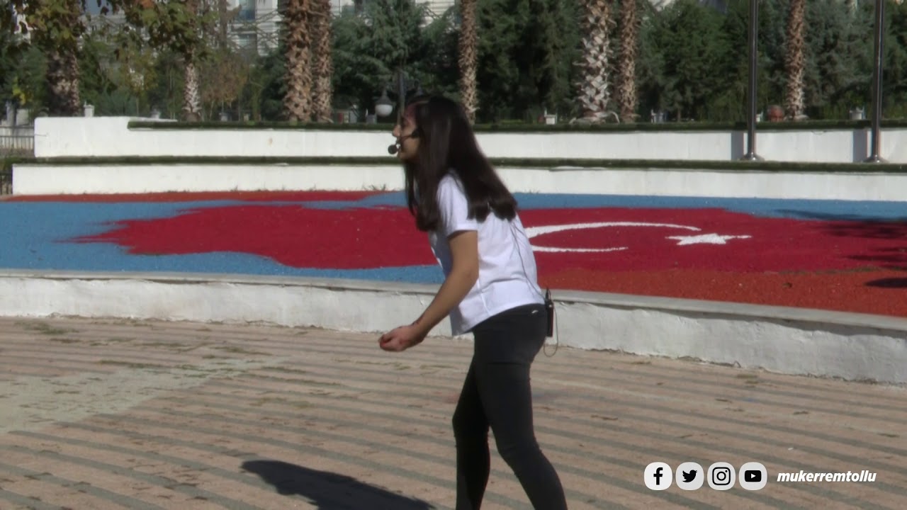 ’Sokakta Tiyatro Sergilediler, Kadına Şiddete Hayır Dediler