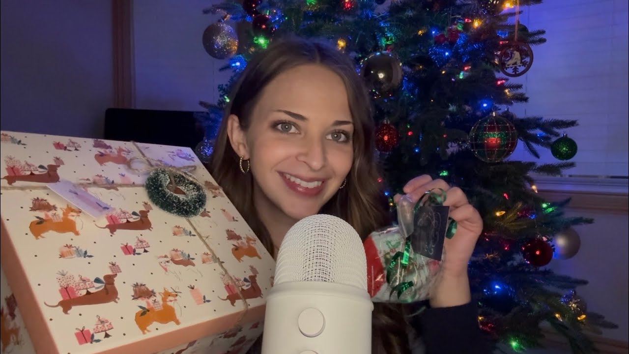 ASMR | Showing What I Got My Loved Ones For Christmas 🎄 