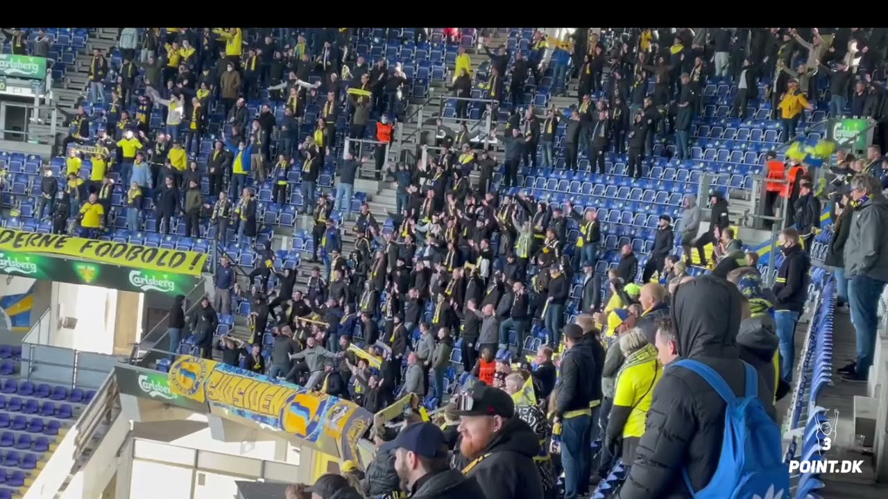 LYDEN AF SYDSIDEN: FORSTADSKLUBBEN