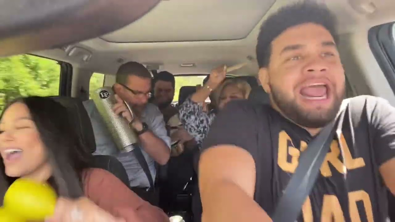 Испанские семьи в автомобильных путешествиях. 😂 #TeamLeJuan