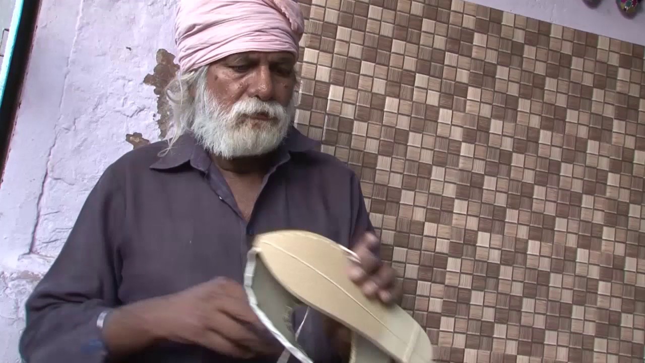 Sherwani Shoe Making - Varanasi #juttilove #ethnicfootwear #varanasivibes #royalrajasthan