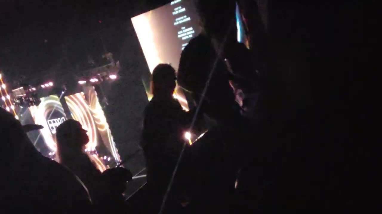 female karen at the canadian country music awards 2022.