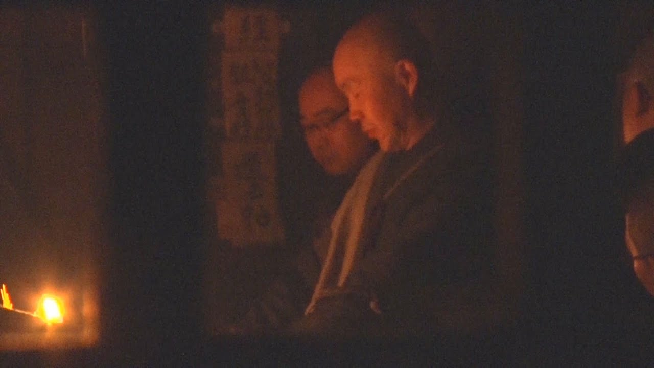 架空の「青衣女人」読み上げ 奈良・東大寺のお水取り